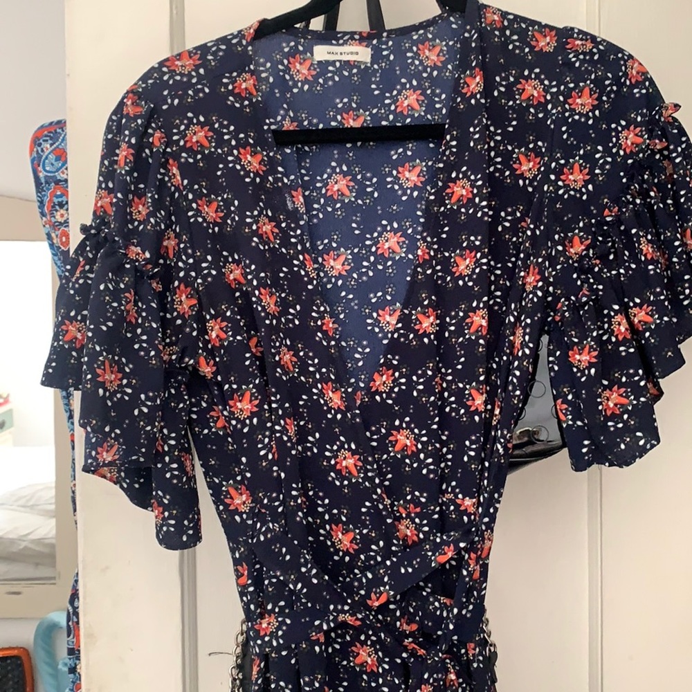 Navy blue floral wrap dress size medium only worn once